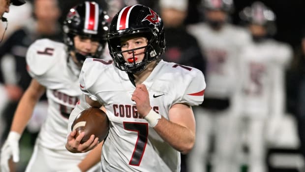 a Wilsonville Mountain View 5A Oregon football final November 24 2023 Leon Neuschwander 25